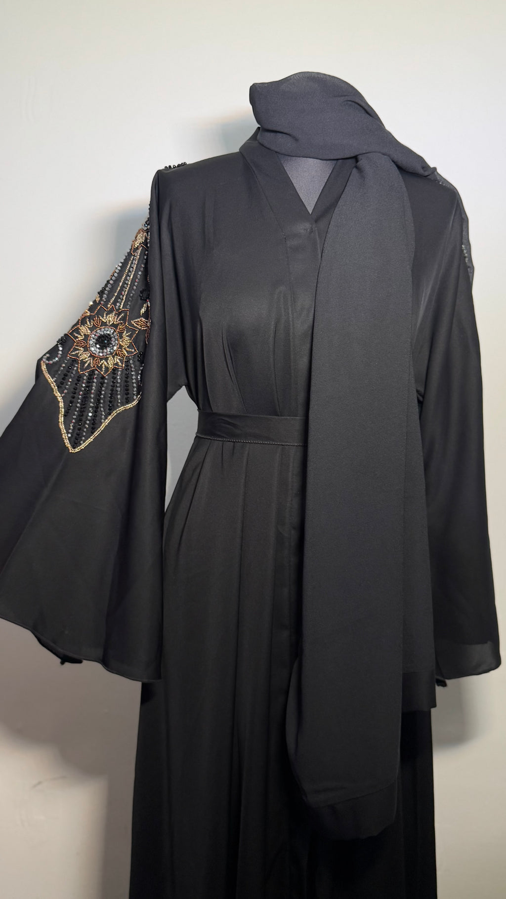 Elegant Black Abaya Dress – Modest Maxi with Back Detail & Embellished Sleeves, Belted